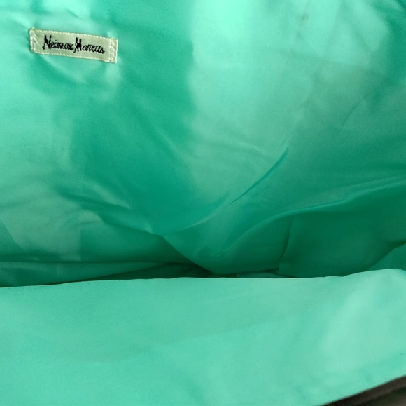 Neiman Marcus Tote Bag - Picture 5 of 6